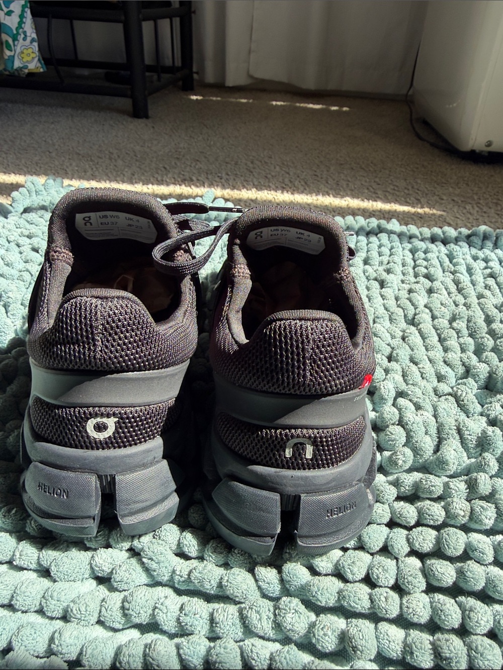 On Running Black woman’s Athletic Running Shoes - Picture 7 of 11